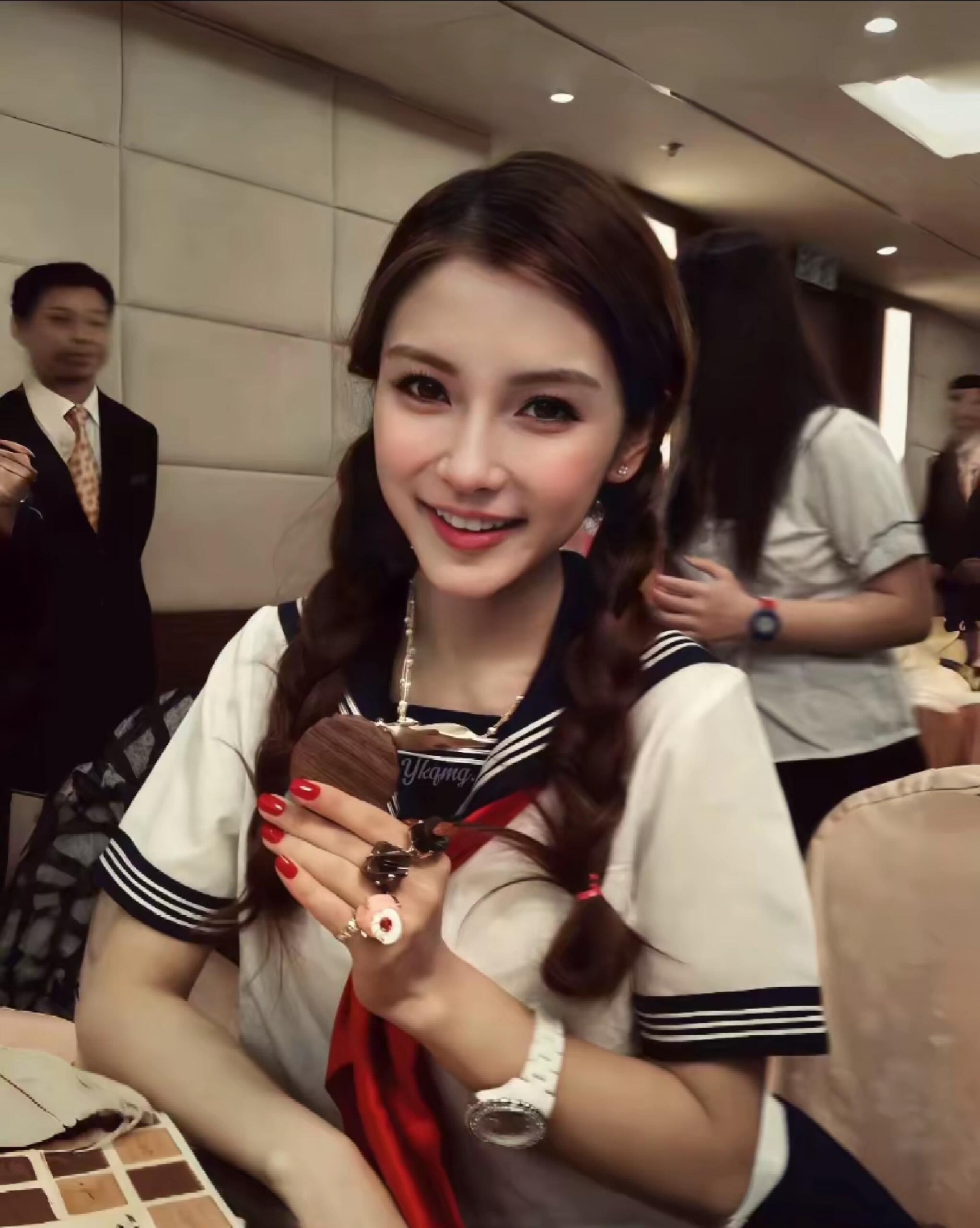 Angelababy // baby在世，权威二字！ ​​​