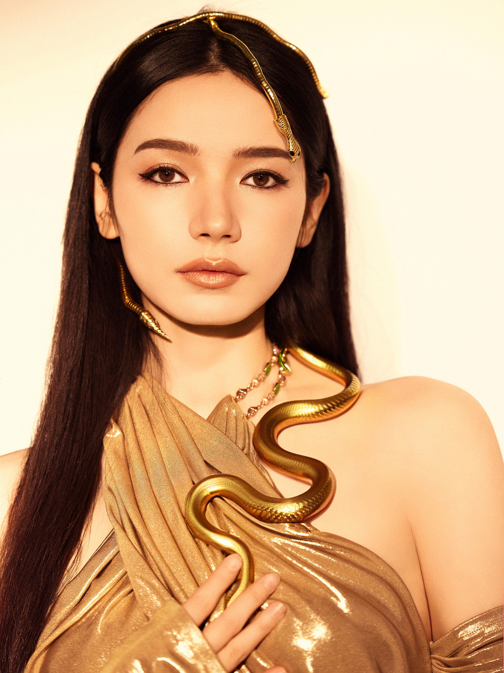 代斯祝大家蛇年大吉🐍大家一定要一起顺顺顺！！！ 