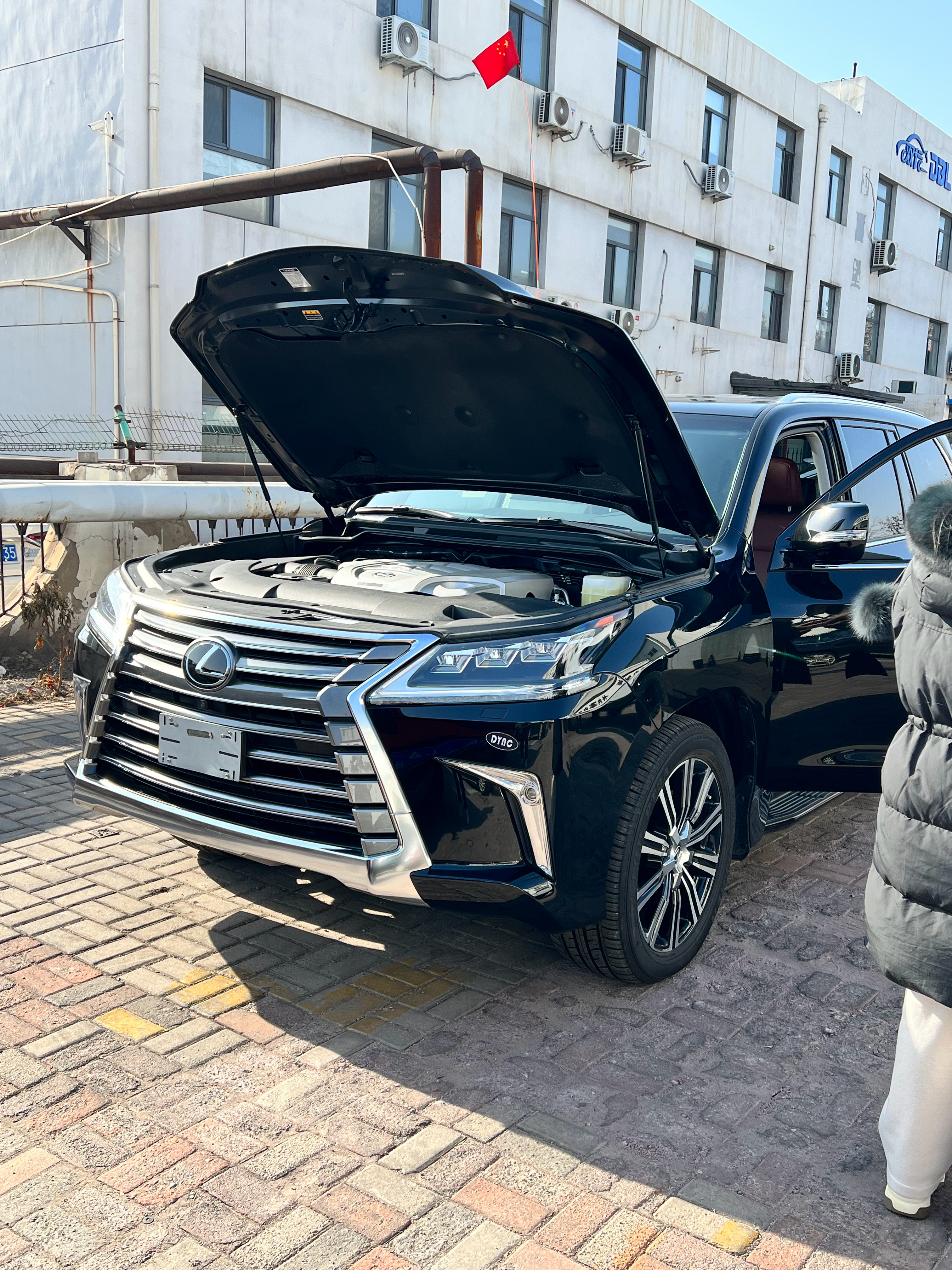 LX570的含金量还在上升你猜这个21年生产的570 现在卖多少钱？关键是，已经