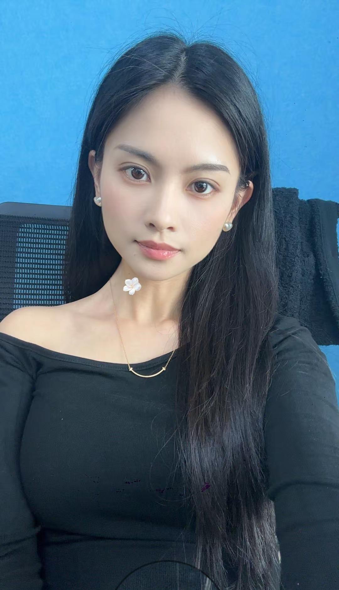 熬过了动荡不安的日子，终于把心安稳放下了。过去很长的一段时间里工作起起伏伏、慌慌