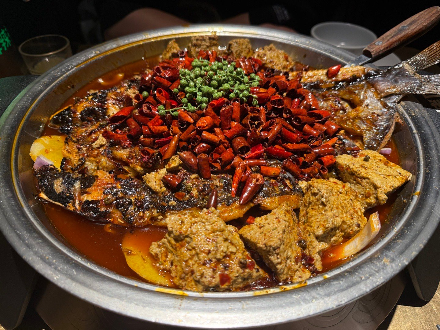 周也 生日快乐 周也在哪 给你看我的烤鱼 
