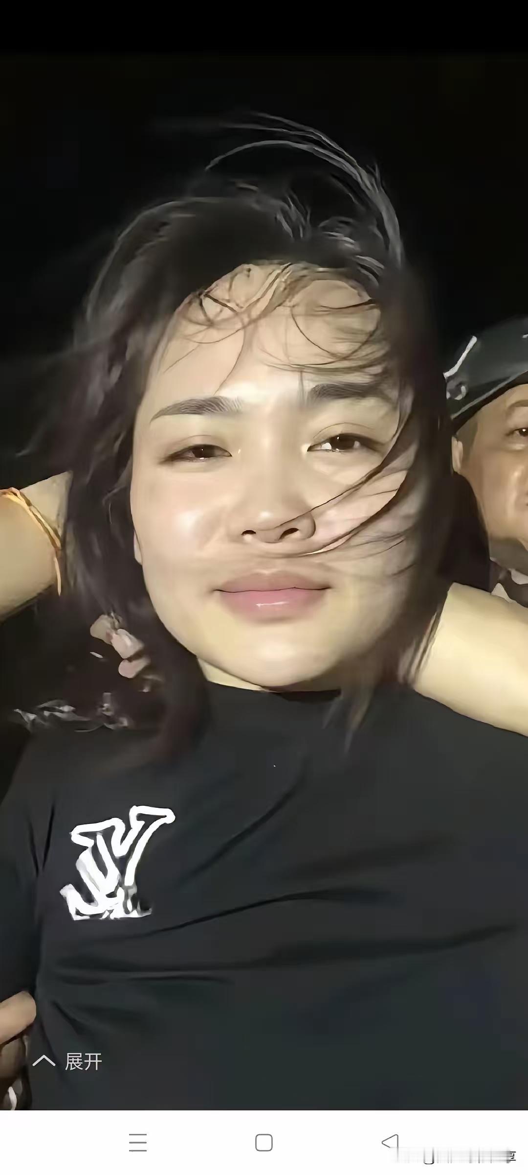 实在罕见，只有电视剧中才看过女中豪杰，万万没想到现实版真出现了，我瞬间懵了简直不