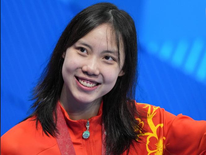 亚运女子200米仰泳预赛，中国队双保险冲金！
北京时间9月22日，亚运会女子20