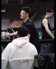 ‘状元”、“南京的王”、“猴王”，原来王岚嵚这么多外号呢。

王岚嵚在踩场训练时