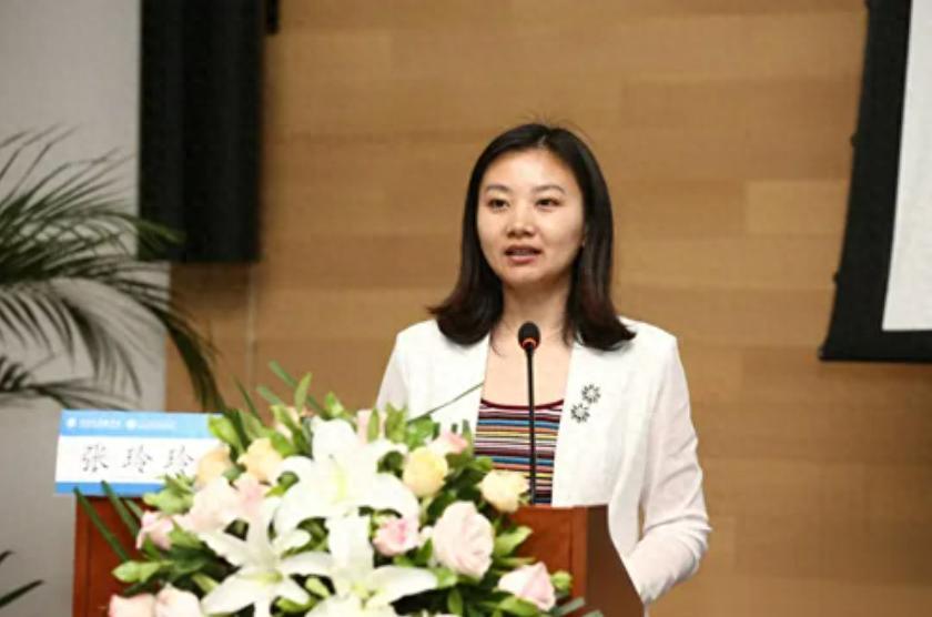 2025年，联合国正式向世界宣告：成功当选联合国上诉法庭法官的中国女法官张玲玲，