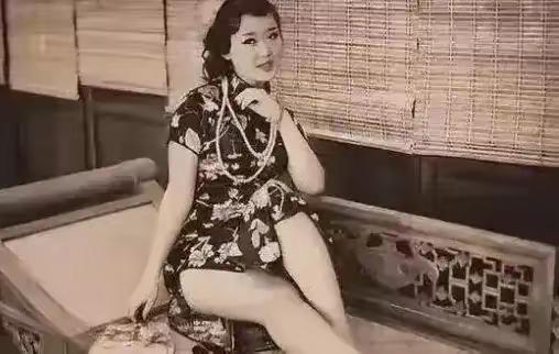 1918年，唐继尧让妻妾以打麻将的名义，将手下庾恩旸的妻子钱秀芳骗到家里，还没打