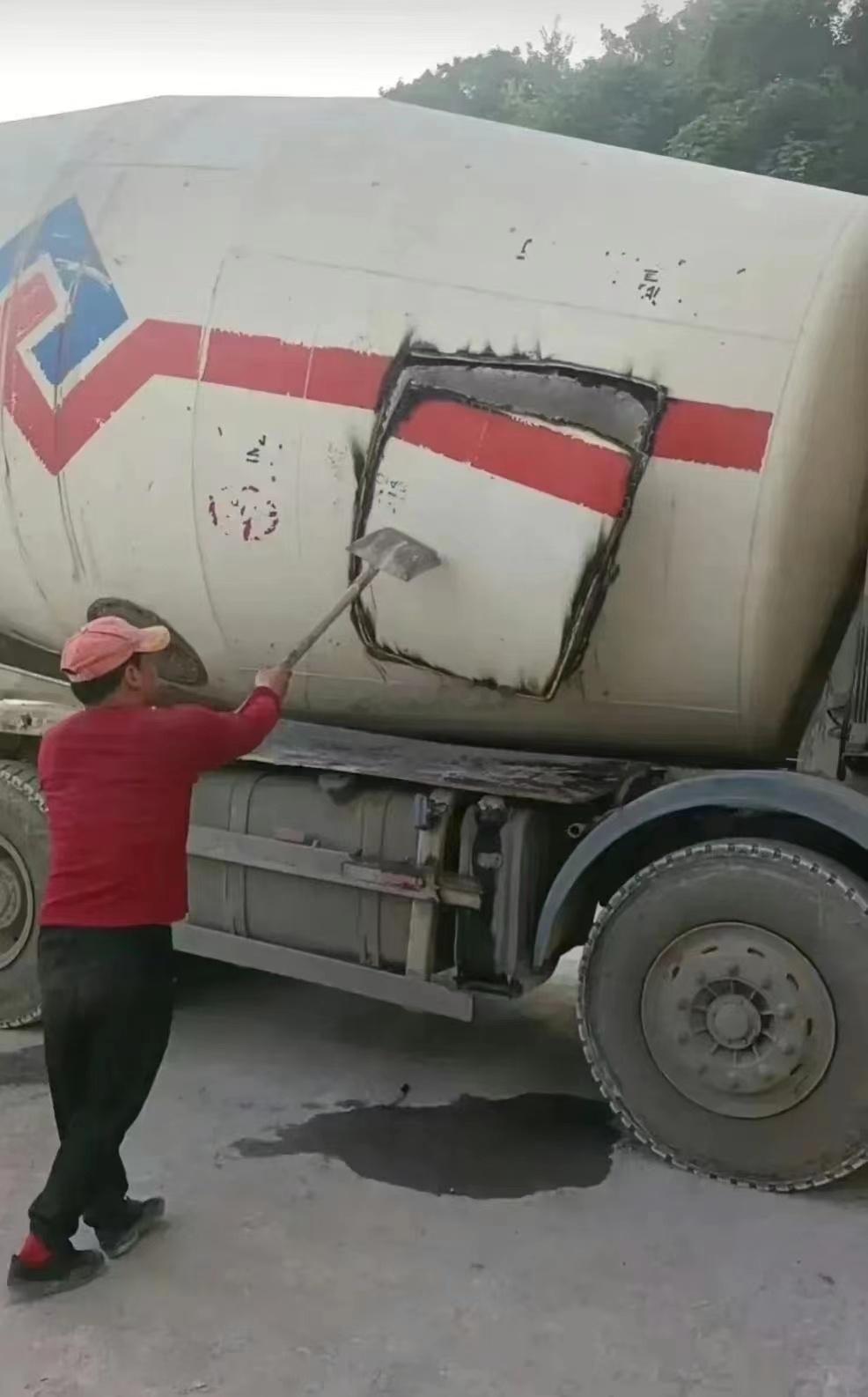 水泥罐车是不是最怕堵车啊？？？堵到这种程度是不是车都得报废啊？？？#海阔试车超话