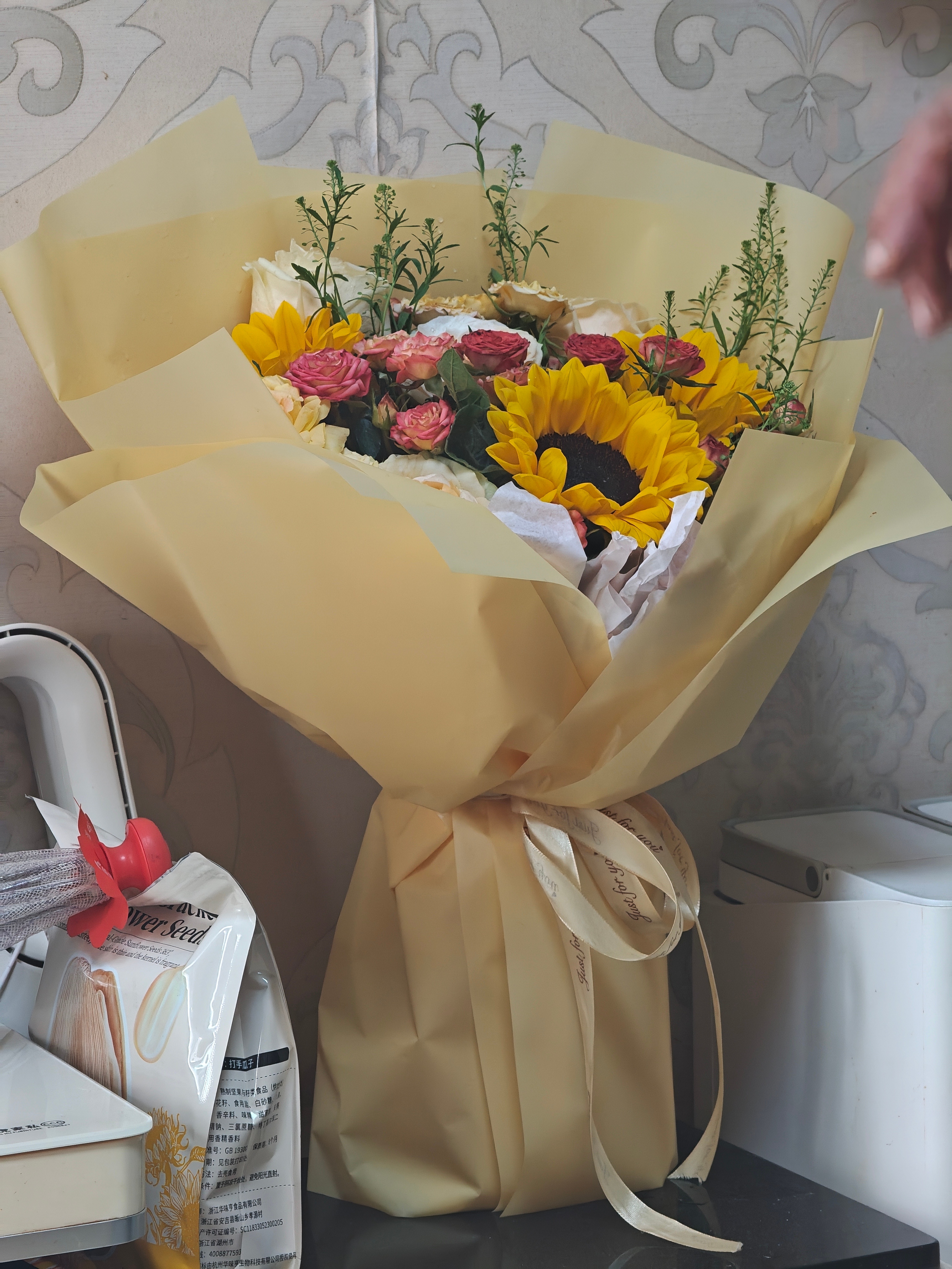 祝所有的女士女生节快乐哦 重庆·重庆大学城