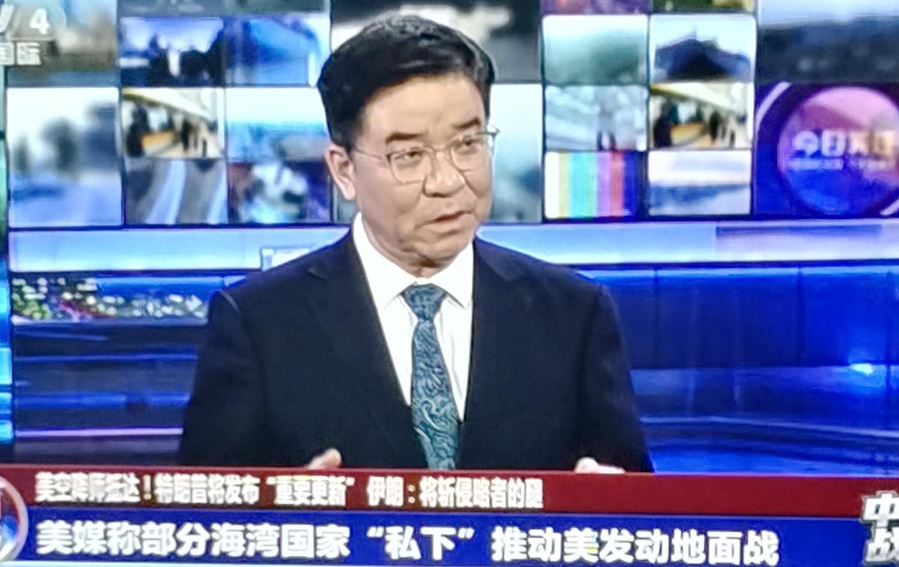 大伙评论一下：我和专家，谁的观点正确。
今天（四月一日），央视四套晚上二十一点半