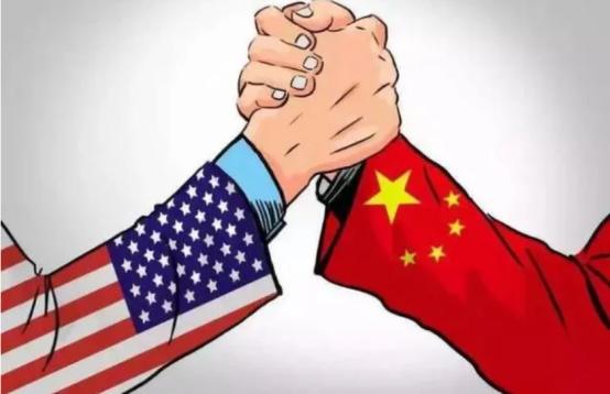 中美这两年把全世界都给弄傻了！

说白了，以前的中国无疑是给人一种很低调的感觉，