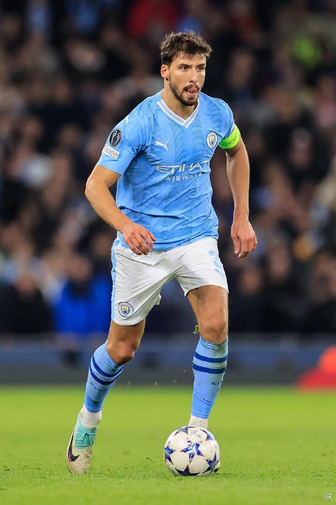 曼城4大热点全解析：迪亚斯复出时间敲定 中场补强锁定今夏曼城跟队记者西蒙·巴科夫