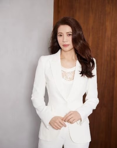 网传新一季花少阵容网传新一季花少阵容：吴君如、袁咏仪、海清、姜妍、宋威龙、王星越