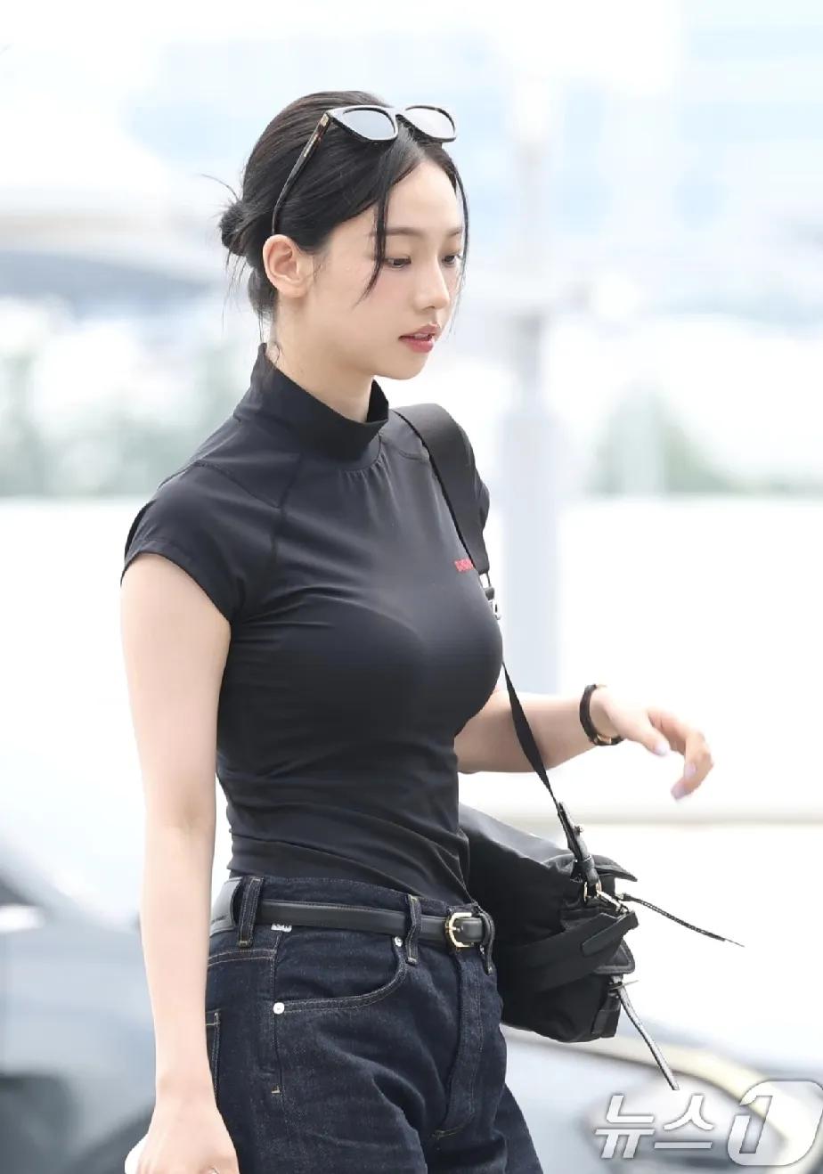 韩娱一线女星
VS
内娱一线女星！