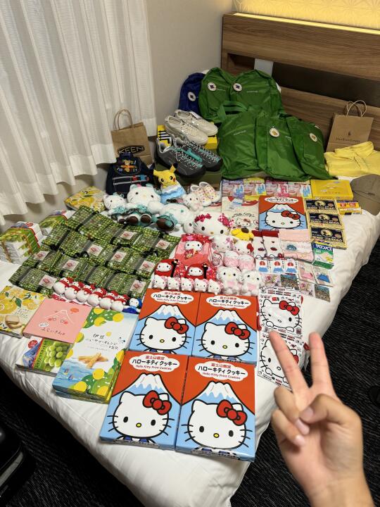 日本🇯🇵会惩罚每一个没有物欲的人。。。。。
