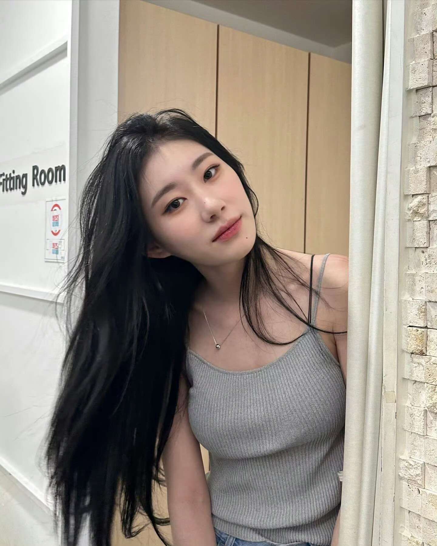 我家满分女李彩领11月要solo出道啦请大家多多支持！🥰 ​​​