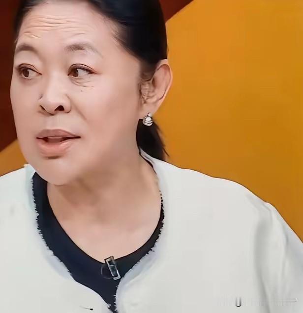 “姐姐当家”我打算弃了
最大的败笔
不是一天到晚的看邹市明冉莹颖演戏

而是我真