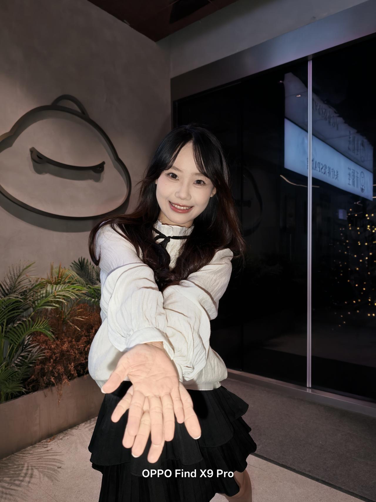 跨年拍照丨OPPO手机这些功能堪称神来之笔

跟闺蜜👭🏻约好跨年去拍照，本来