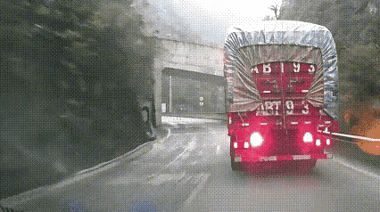 弯道超车🚗赔了夫人又折兵