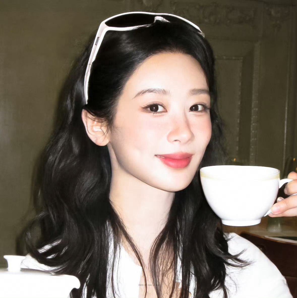 杨紫杨紫杨紫簪中录 yz 杨紫黄梓瑕生活不一定五彩缤纷，但一定要活出自己的颜色。