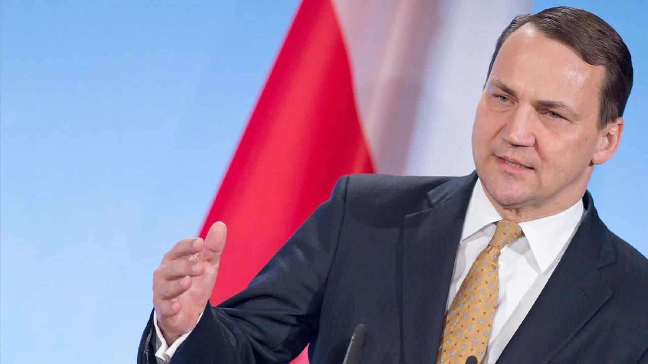 特朗普的观点不重要，无论他制定了什么样的方案，乌克兰都不可能因此投降。据俄罗斯媒