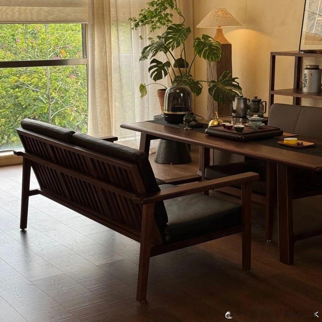 一念放下，万般自在，一念执着，万般煎熬，这便是因果的智慧。接纳世事无常，原谅过往