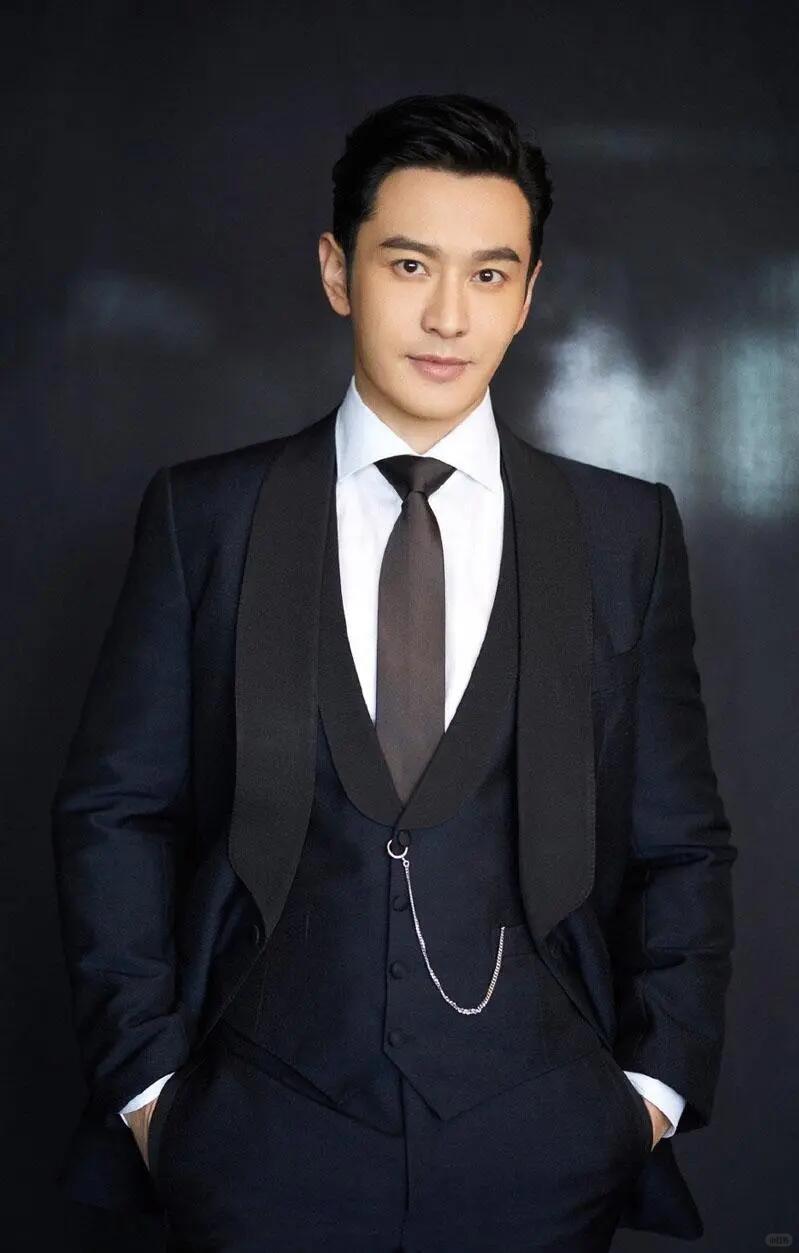 黄晓明凭《小城大事》彻底翻身，真正重回演技神坛
 
一、跌落谷底的过往：全民“油