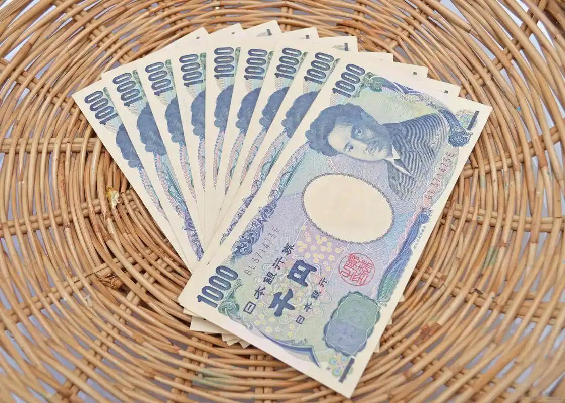 近期日元汇率出现明显反弹，两日累计升值约4日元，盘中最高触及156关口，彻底扭转