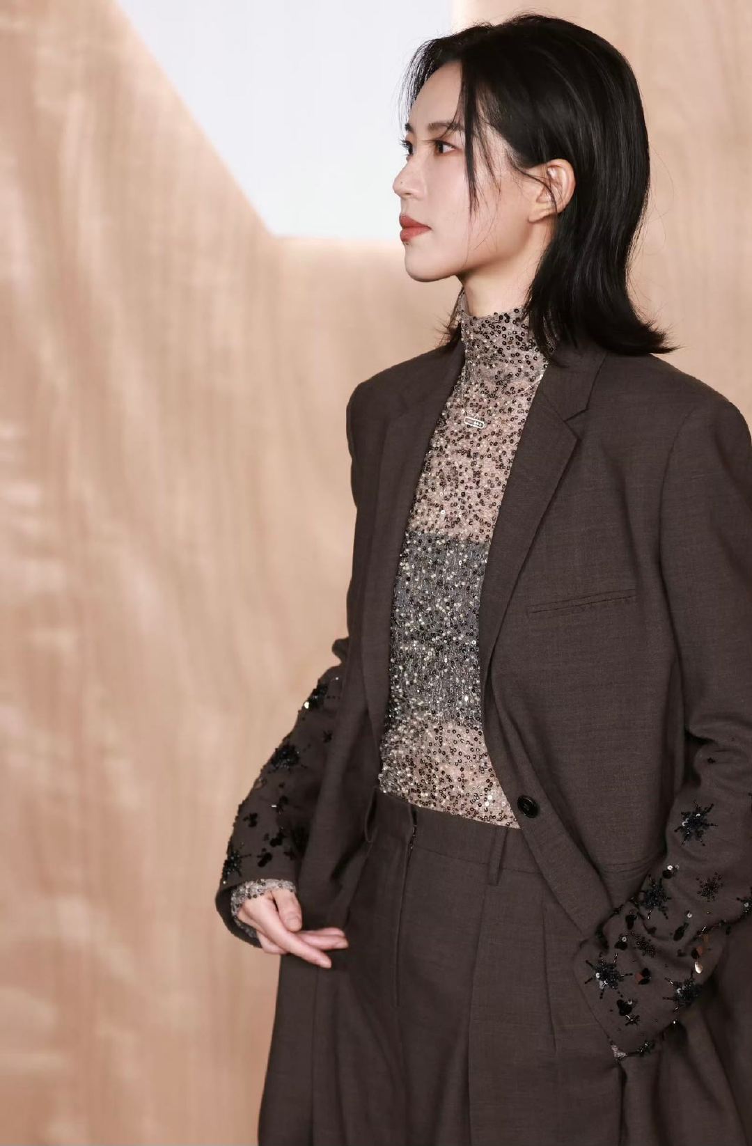 宋佳陆柯燃张柏芝同框家人们，速来围观！宋佳、张柏芝、陆柯燃现身北京看秀，三种截然