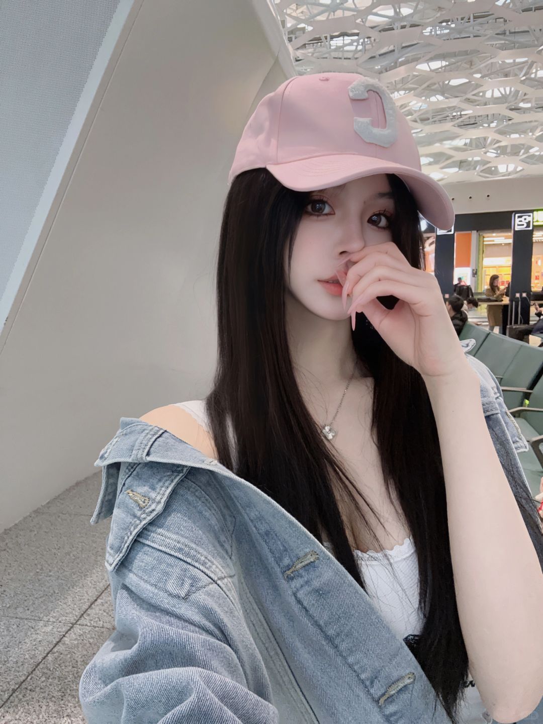 机场随性穿搭