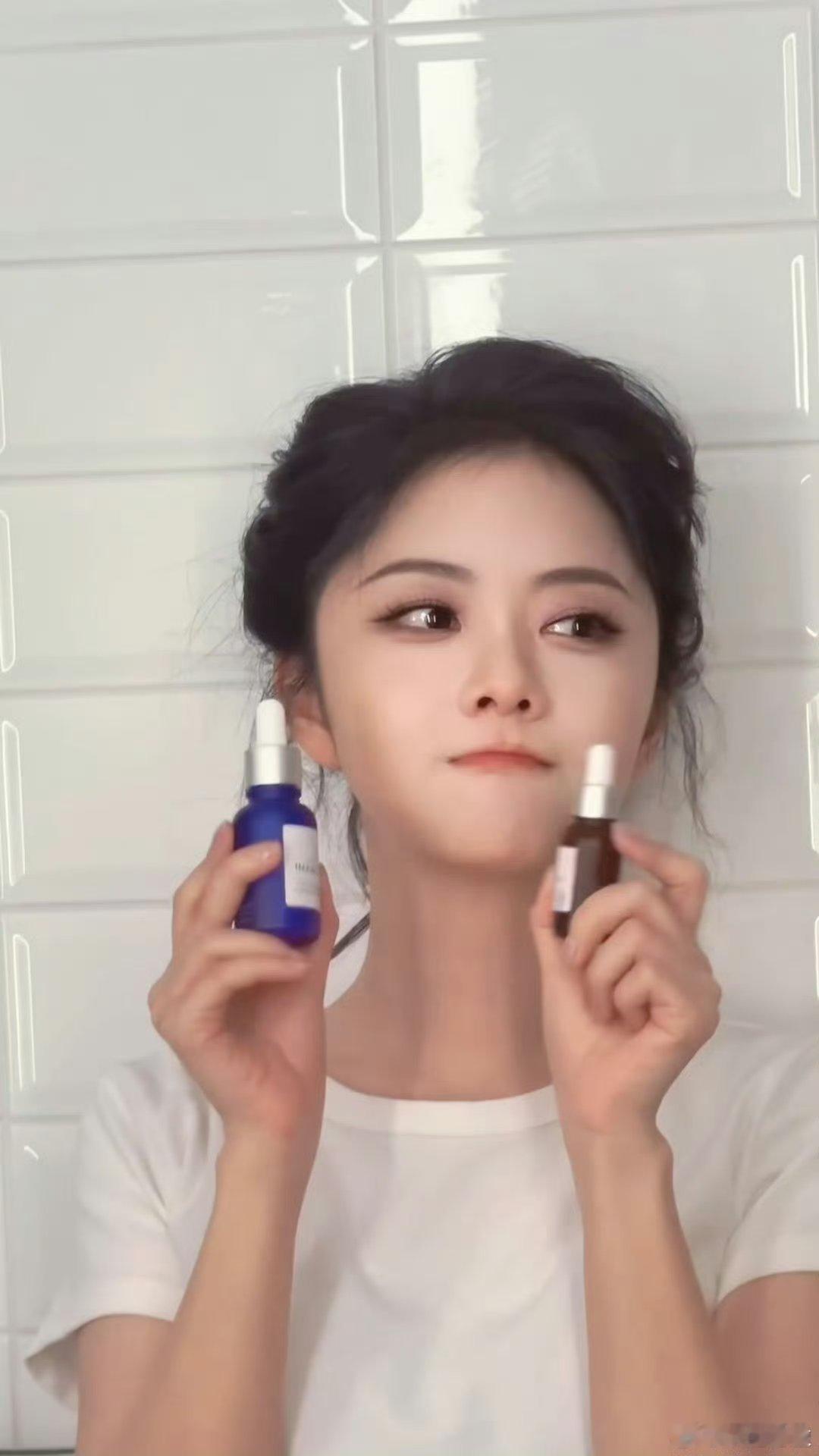 盘发VS稠挡脸发型 ​​​