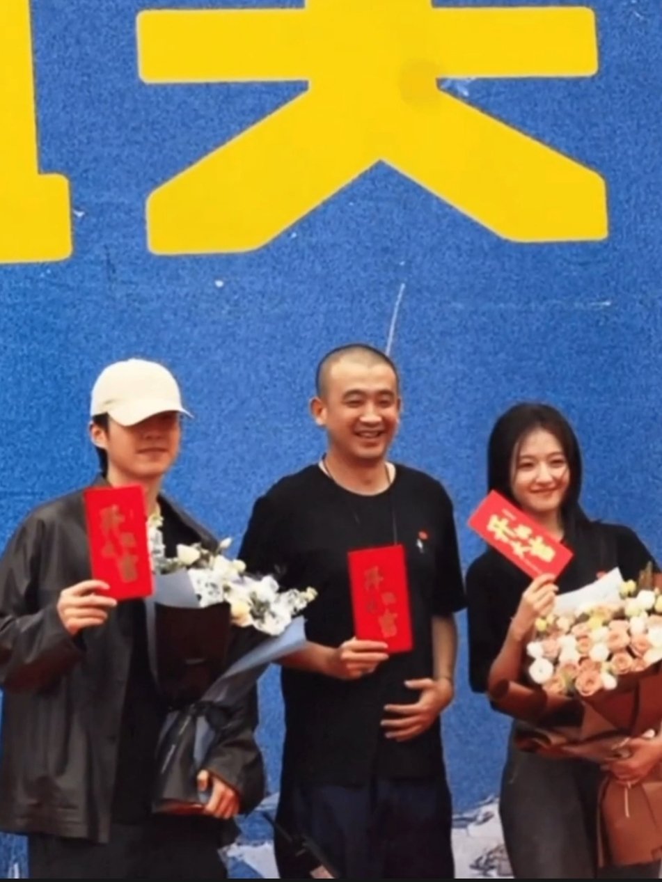 刘昊然李兰迪《海岛舒服日志》今日福建开机🎉 ​​​