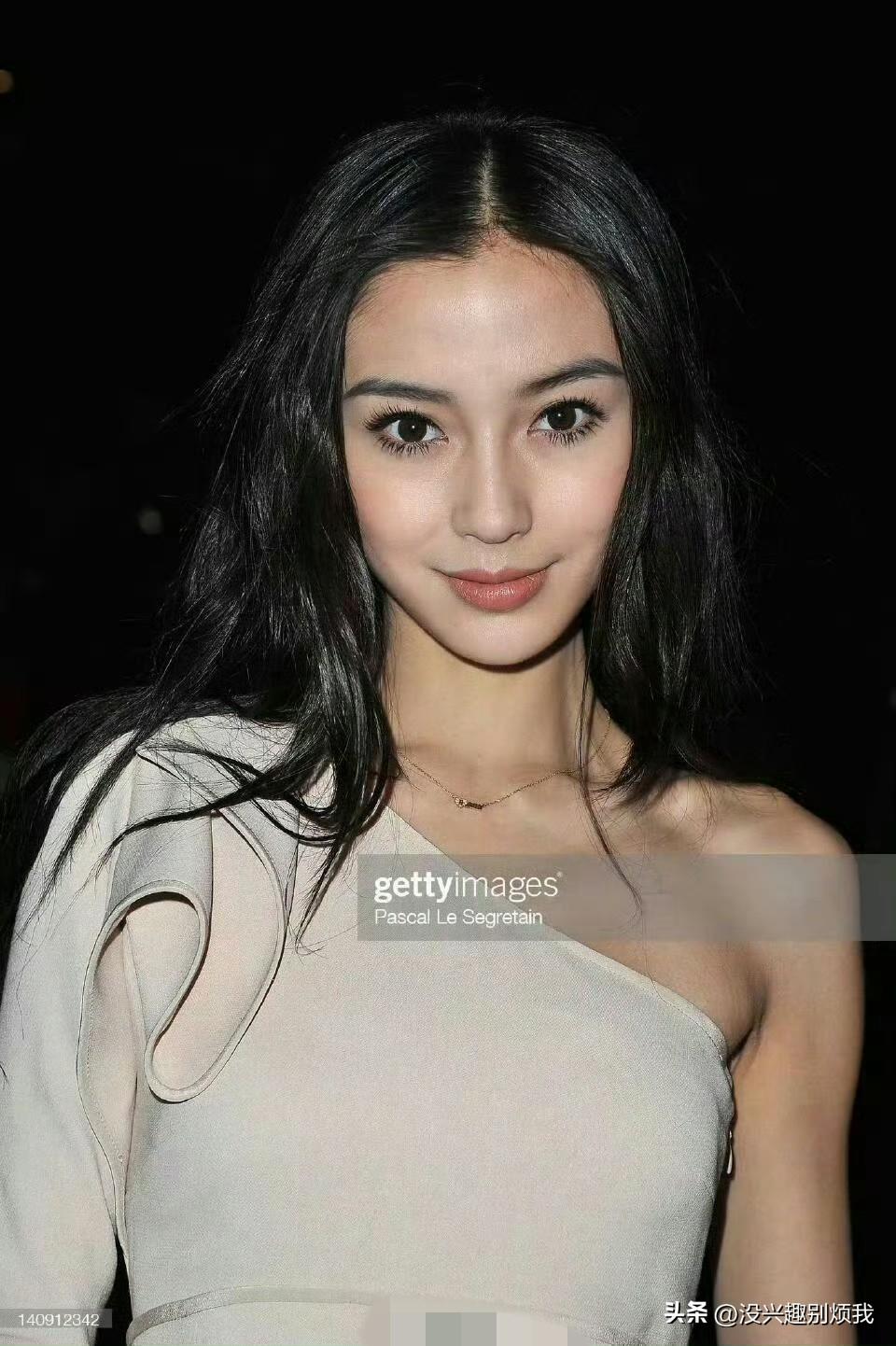 首先你得这样才能叫做生图吧，怼脸的神，皮肤纹理都能看到angelababy