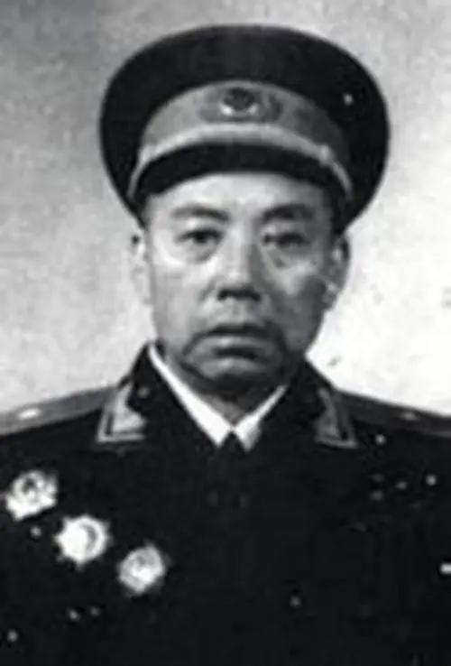 苏鲁，原名苏达余，1902年出生于湖南省浏阳县北盛区洞阳乡。中华人民共和国开国少