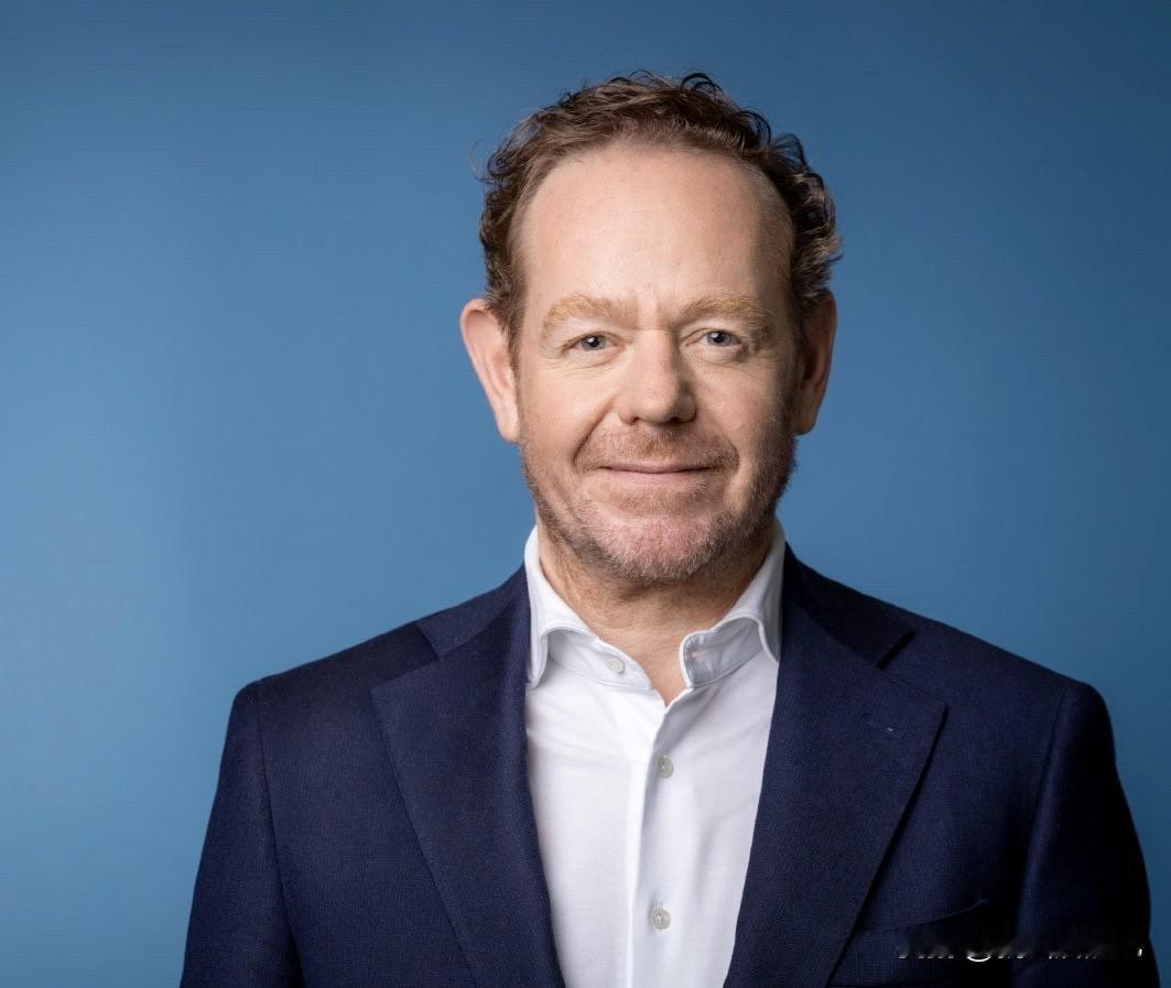 荷兰外交大臣戴维∙范维尔表示，如果格陵兰人自己同意，那么美国购买格陵兰并无问题，