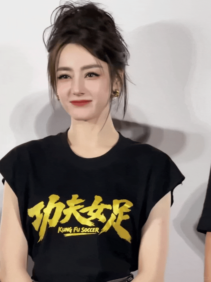 这个发型真的很适合迪丽热巴，颜值回到巅峰状态了！