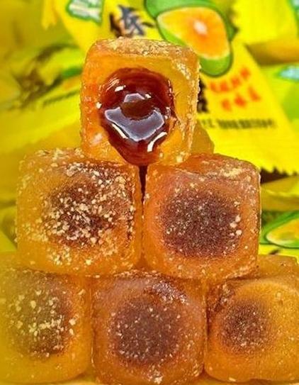 随着《逐玉》热播，剧中的陈皮糖成为热门商品，相关话题登上热搜。多家陈皮糖生产商及