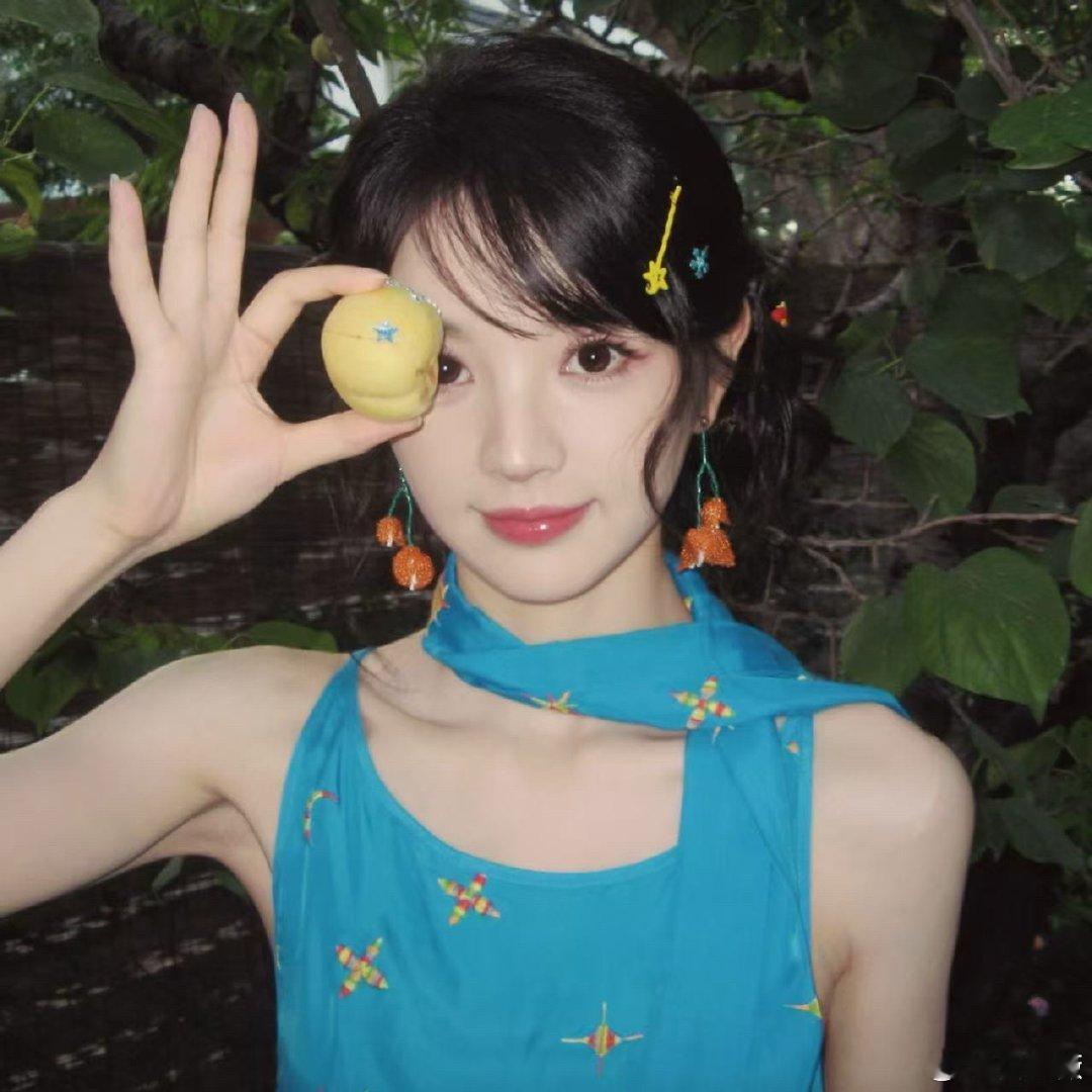 田曦薇斜刘海侧丸子头田曦薇夏日ccd我爱！田曦薇夏日ccd ​​​