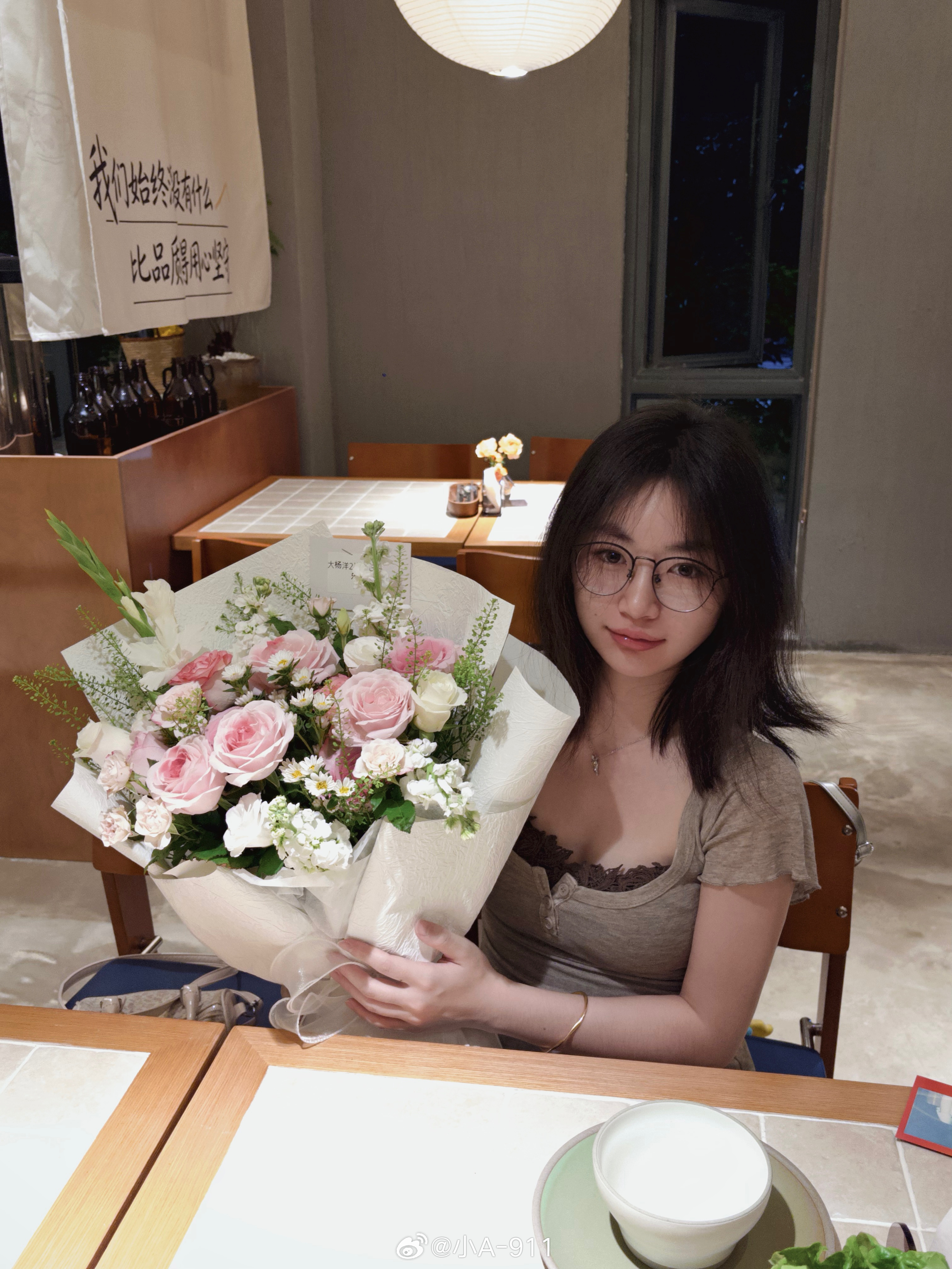 其实对于我来说看着儿子他俩幸福就已经是顶级快乐🎉 ​​​