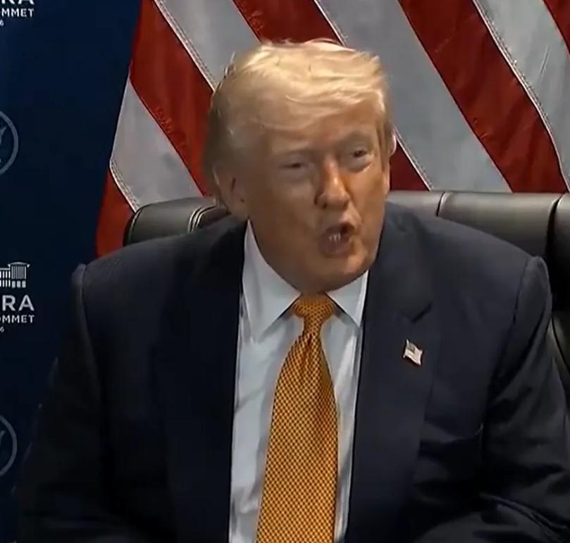 懂王这嘴是租来的？急得胡说八道。一张口就“日本伊斯兰共和国”，强行给日本和伊朗拉