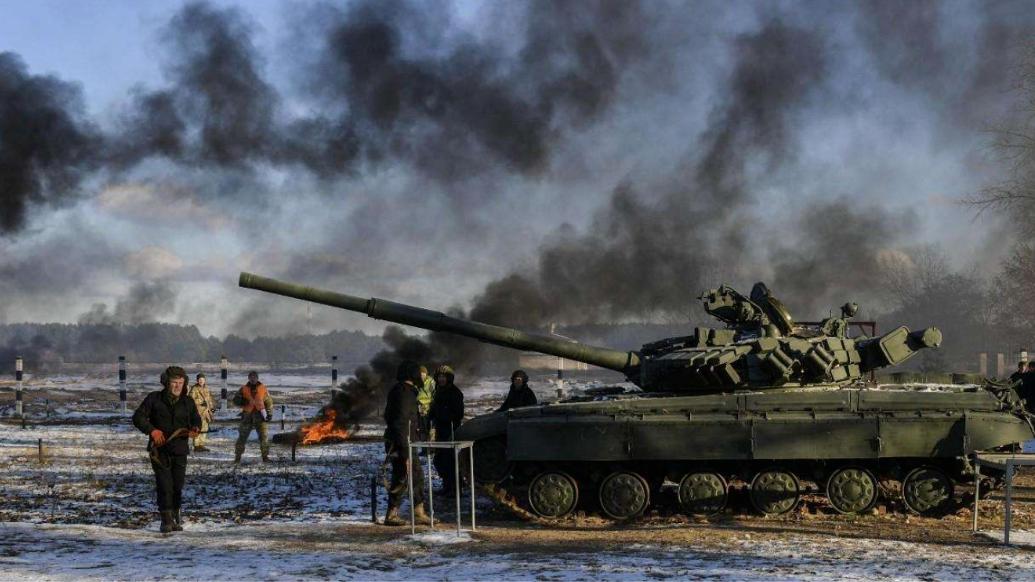 俄罗斯打仗大概花了6000亿美元，得到了1.74亿亩土地，平均每亩大概2.4万人