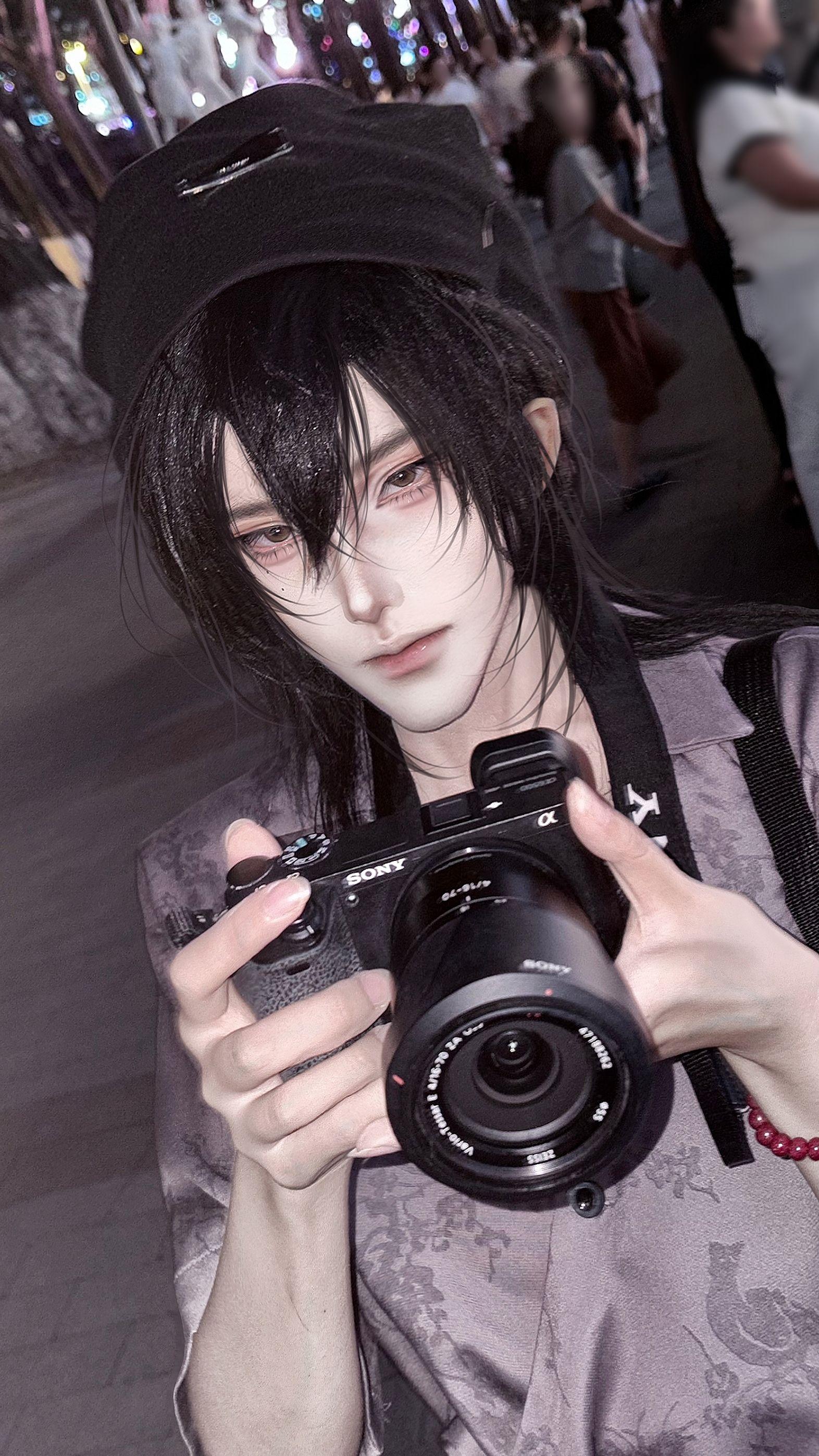 喻繁cos.“就这样别动”