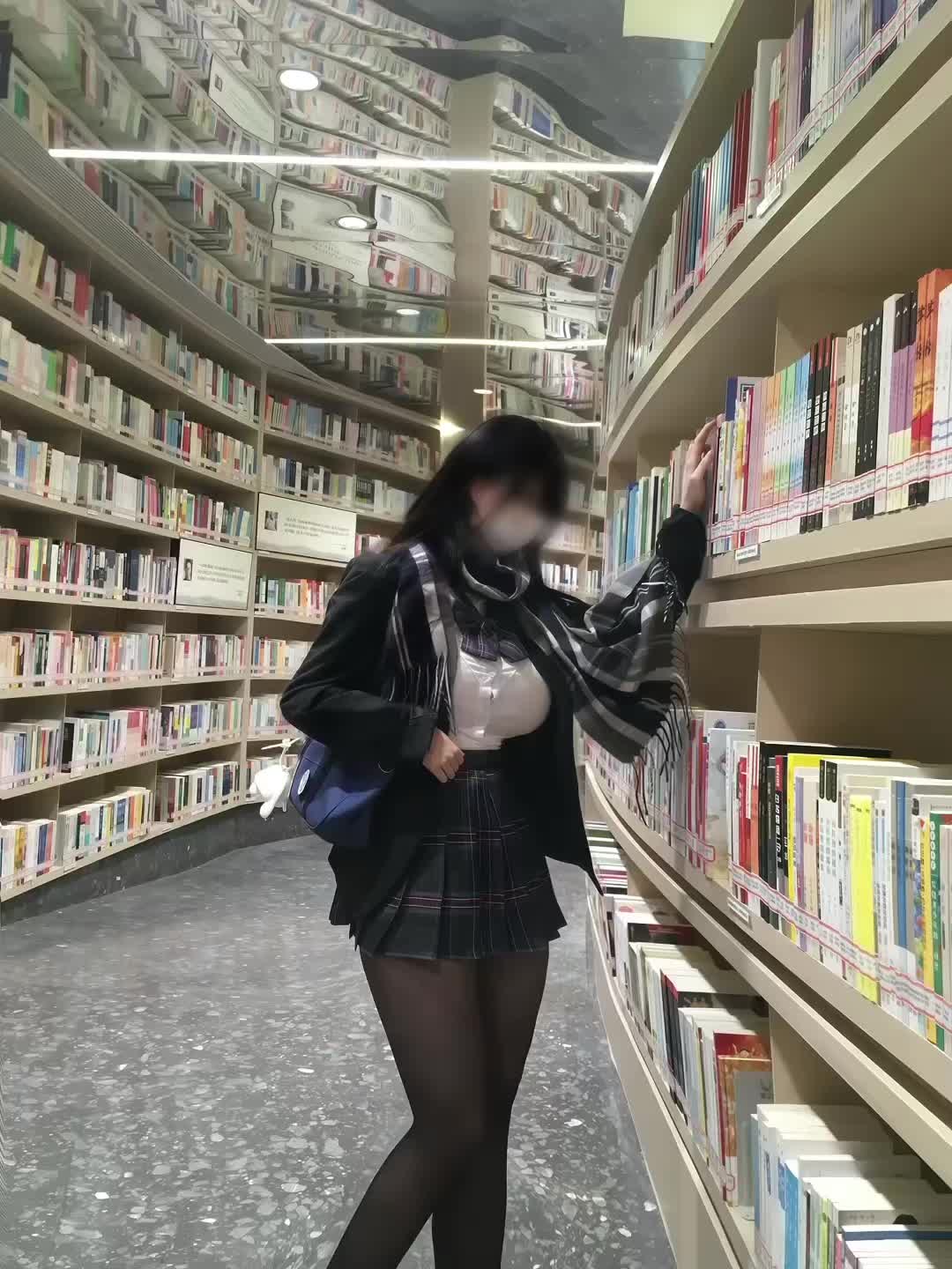 爱让悬崖变平地生出森林