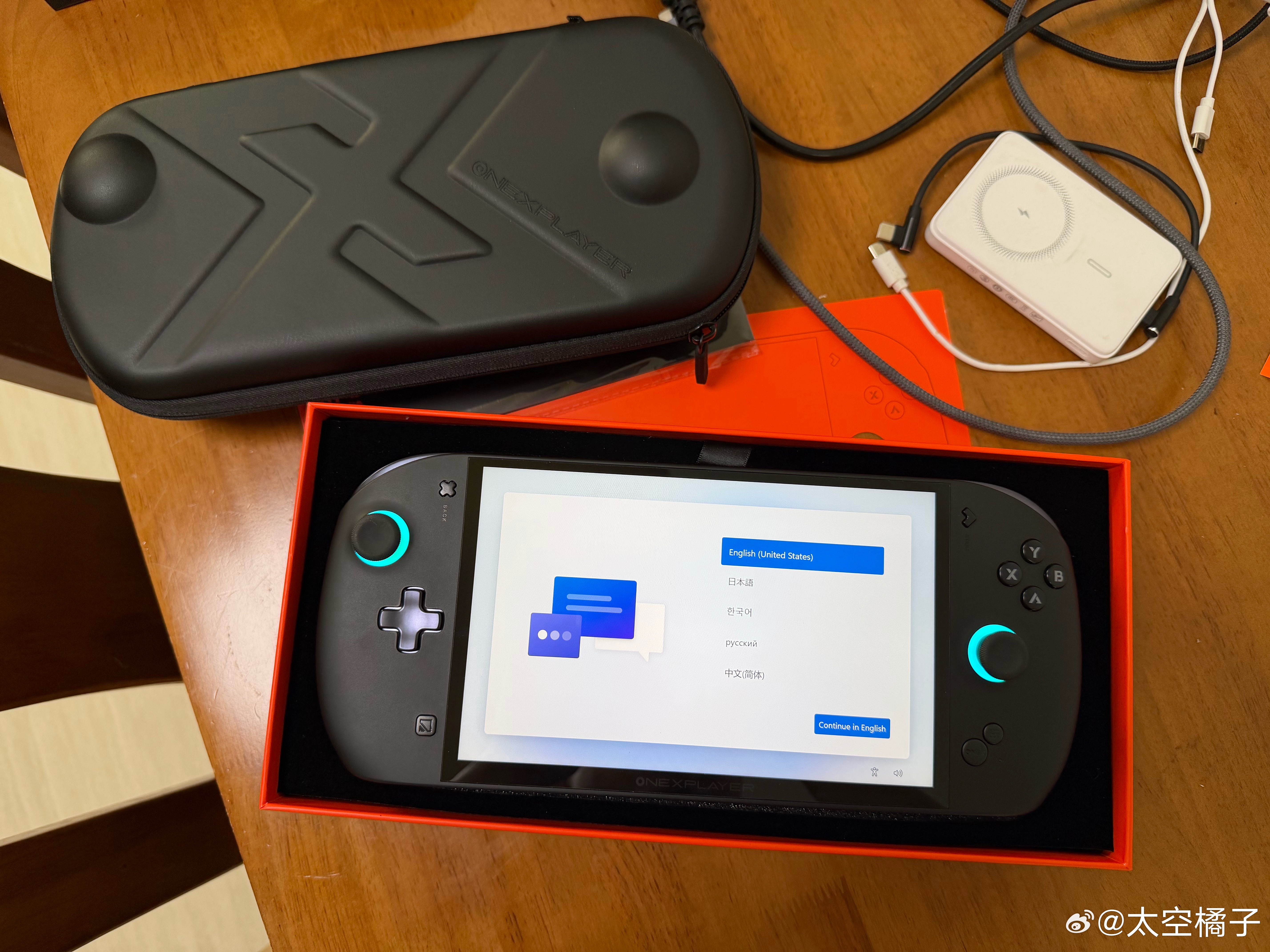 买过最贵的掌机，15000元Apex飞行家 AMD 395掌机！内存64GB硬盘