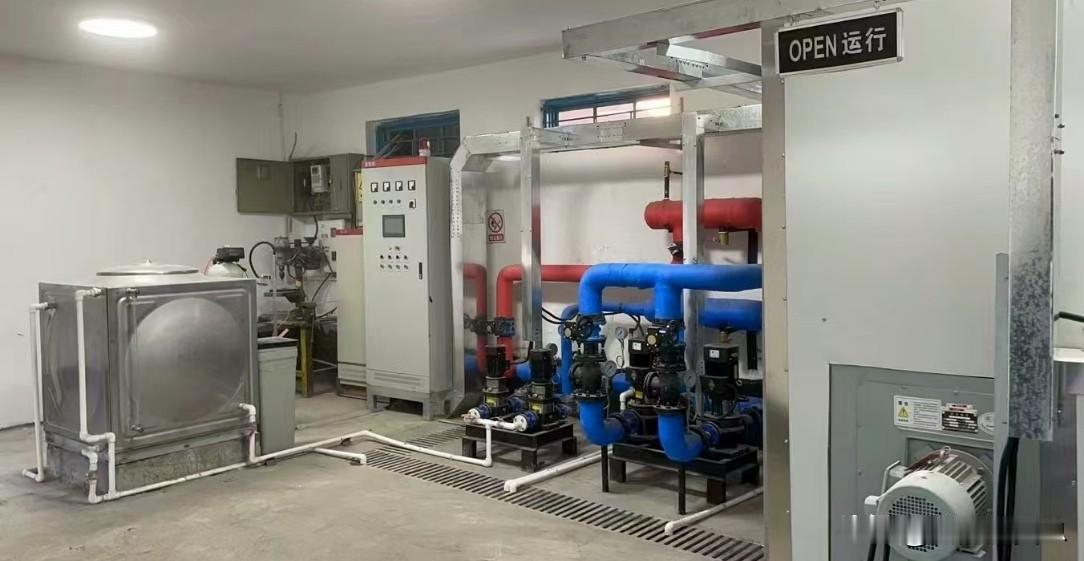 2026年，被业内视作红砖储能固体储热元年。央国企争先下场布局，辽宁新兴企业中源