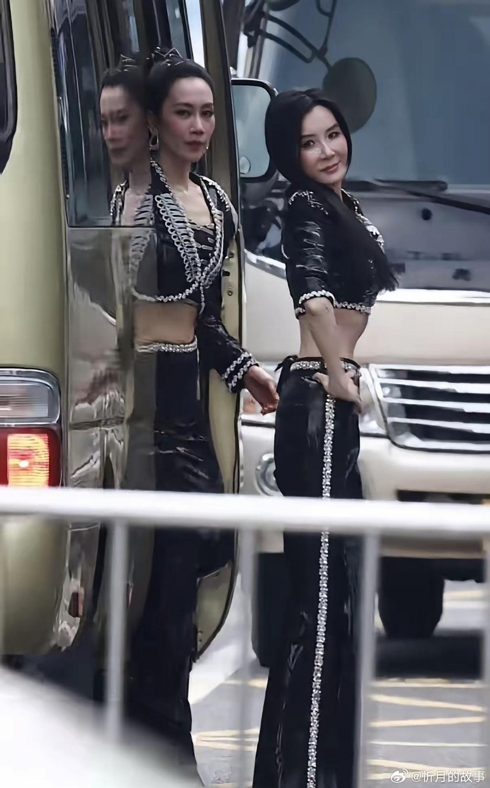 为了大家的审美，这帮姐姐也是拼了因为年龄的原因代谢都很慢了，所以想保持这样的身材