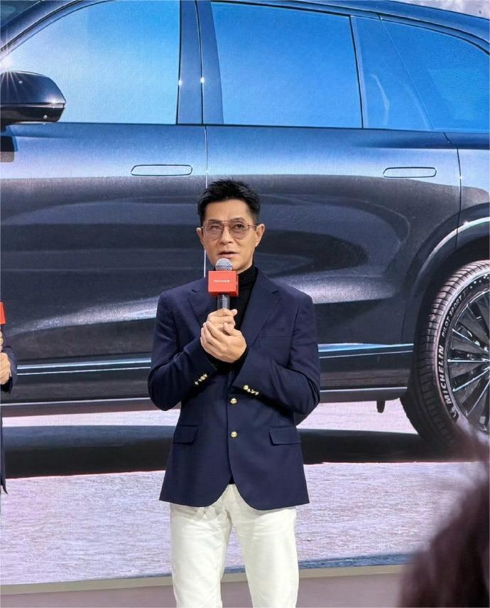 古天乐携“项少龙”杀到广州车展！这波回忆杀太狠了！

🔥 今天乐道展台彻底被挤