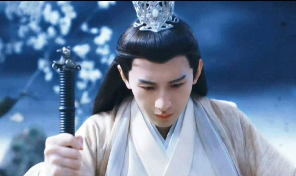 我的天呀，太子长琴虽然就两分钟镜头，但是这也真的是太权威了吧，我的天呀，永远可以