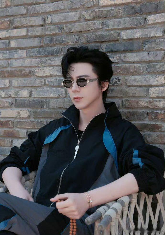 刘宇宁和祝绪丹发文辟谣恋情“都好朋友。别闹了。 ”“都是好朋友 别乱说。 ​” 
