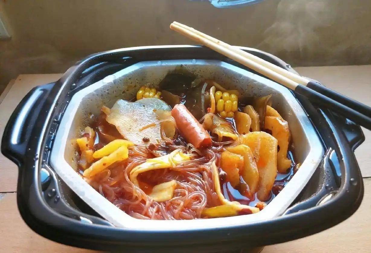 一个估值75亿、融资超5.5亿的网红品牌，竟然连1125万的电梯广告费都付不起了