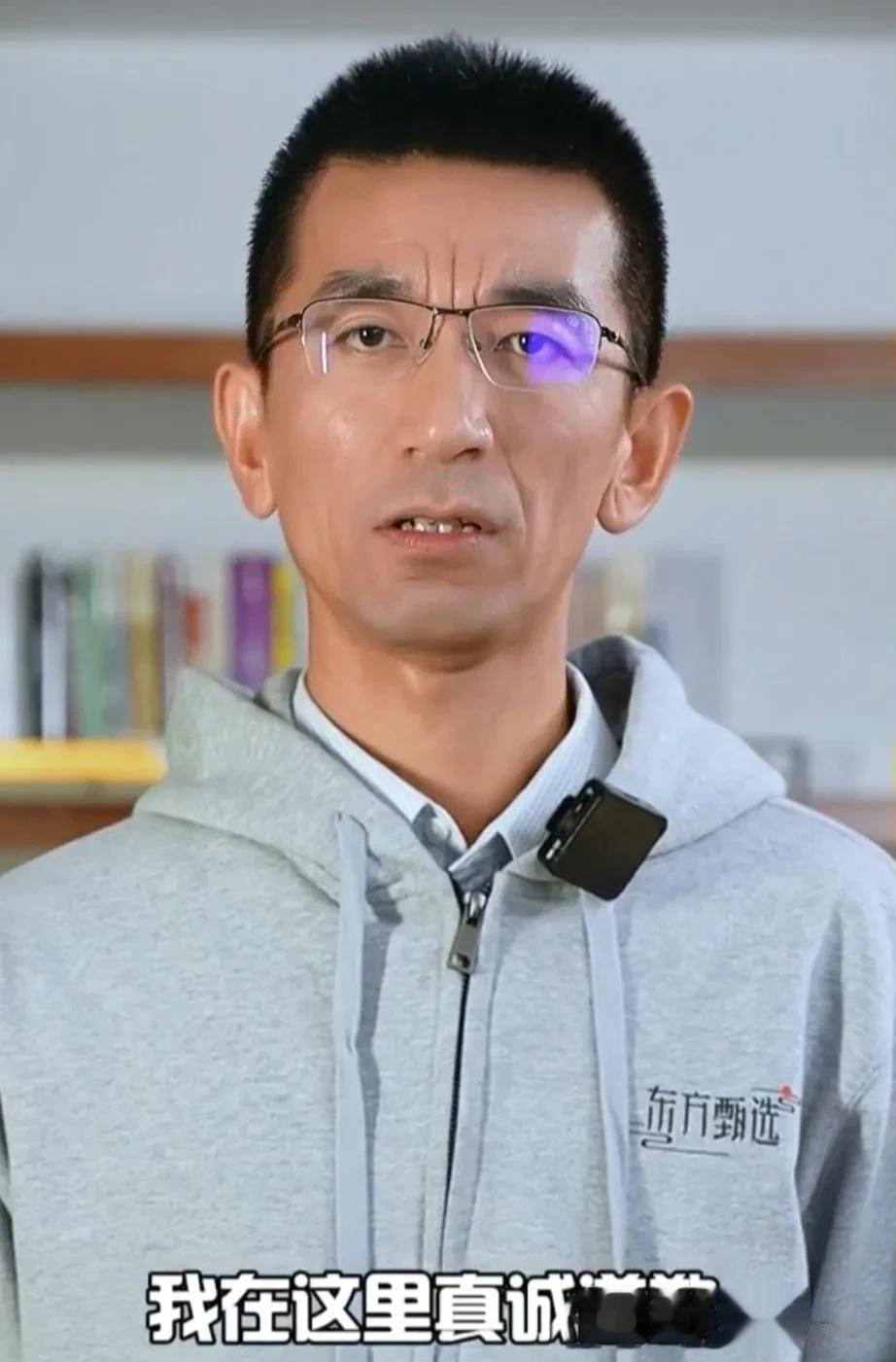 孙CEO被撸，主要因为在公关危机中犯了如下禁忌:

1.内部问题公开化，当着10